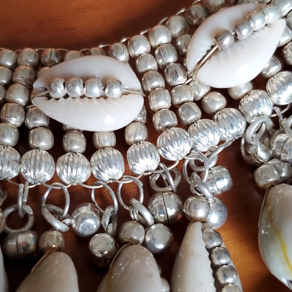3Pc New Women's Set Cowrie Shell Silver Statement Necklace Ethnic Bib Tribal - Picture 4 of 4